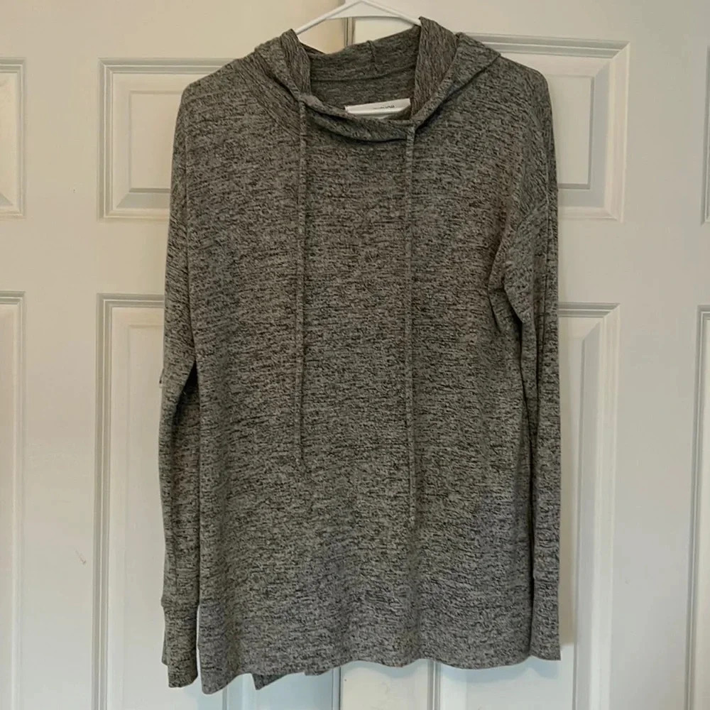 Workshop republic clothing hoodie sweater size small black-and-white